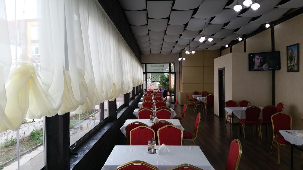 Mondial - Hotel